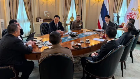 ก่อนไปจีน นายกฯ ถกด่วน มท.-ตร.-พณ. สั่งดำเนินคดีโกงสอบท้องถิ่น-รุกที่ดินภูเก็ต-นอมินี