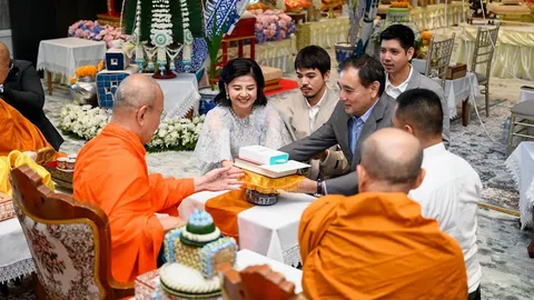 ครอบครัว “รัตนาวะดี” ทำบุญใหญ่ฉลองวันเกิด