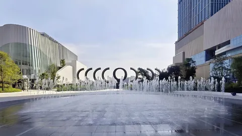 One Bangkok รังสรรค์ลานน้ำพุฮวงจุ้ยสุดปัง! โชว์การเชื่อมโยงงานวิศวกรรมเข้ากับสถาปัตยกรรม