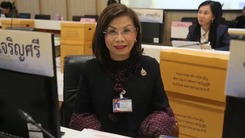“มนพร” โต้กล้าธรรม อย่าใช้วิธีทำงานตัวเองตัดสินคนอื่น ยัน “สุริยะ” ยึดเหมาะสมไม่มีเรียกผลประโยชน์