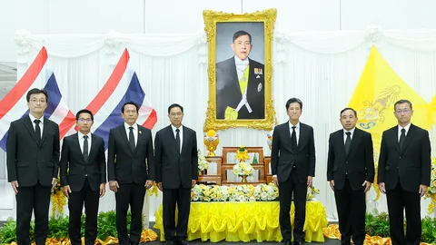 โตโยต้า จัดพิธีถวายพระพรชัยมงคลพระบาทสมเด็จพระเจ้าอยู่หัว เนื่องในโอกาสวันเฉลิมพระชนมพรรษา