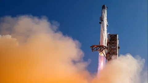 SpaceX ทดสอบ Starship ครั้งที่ 13 สำเร็จ ปล่อยดาวเทียม Starlink รุ่นใหม่ 20 ดวง