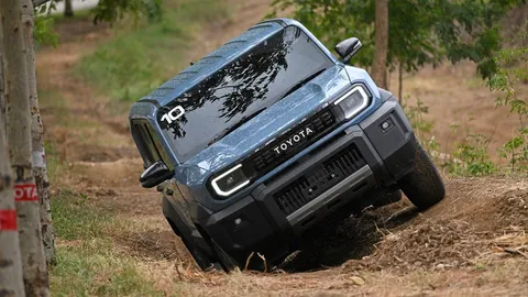 TOYOTA 4×4 The Magnificent Ten สุดยอดสายลุย ฝ่าโคลน ขึ้นเนิน ลุยทุกขีดจำกัด