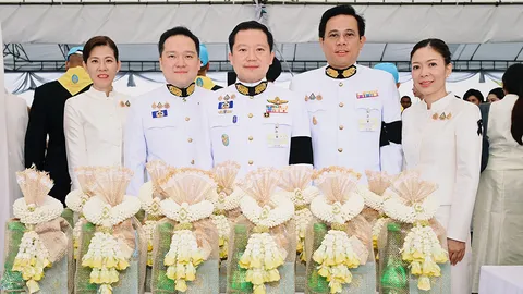 ไทยเบฟ ร่วมทำบุญตักบาตร-ลงนามถวายพระพร เนื่องในวันเฉลิมพระชนมพรรษา ในหลวง ร.10