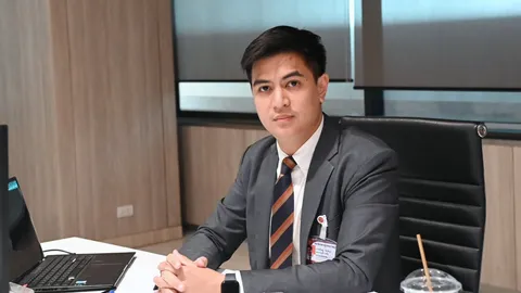 “พริษฐ์” แฉโกงฮั้ว สว.หนองบัวลำภู จี้ “สว.สรชาติ-ทรงศักดิ์” ตอบ 3 คำถาม
