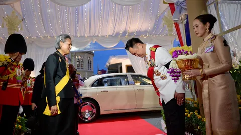 รัฐบาล จัดงานสโมสรสันนิบาต เฉลิมพระเกียรติพระบาทสมเด็จพระเจ้าอยู่หัว