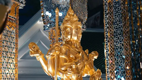 วิธีไหว้พระพรหมเอราวัณตอนกลางคืน ขอพรแบบไหนให้เห็นผล