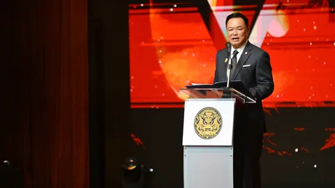 “อนุทิน” ชูวิศวกรการเมืองฝ่าวิกฤตโลกไร้ระเบียบ  วางกรอบ 4P รับเทรนด์ AI ดันเศรษฐกิจ