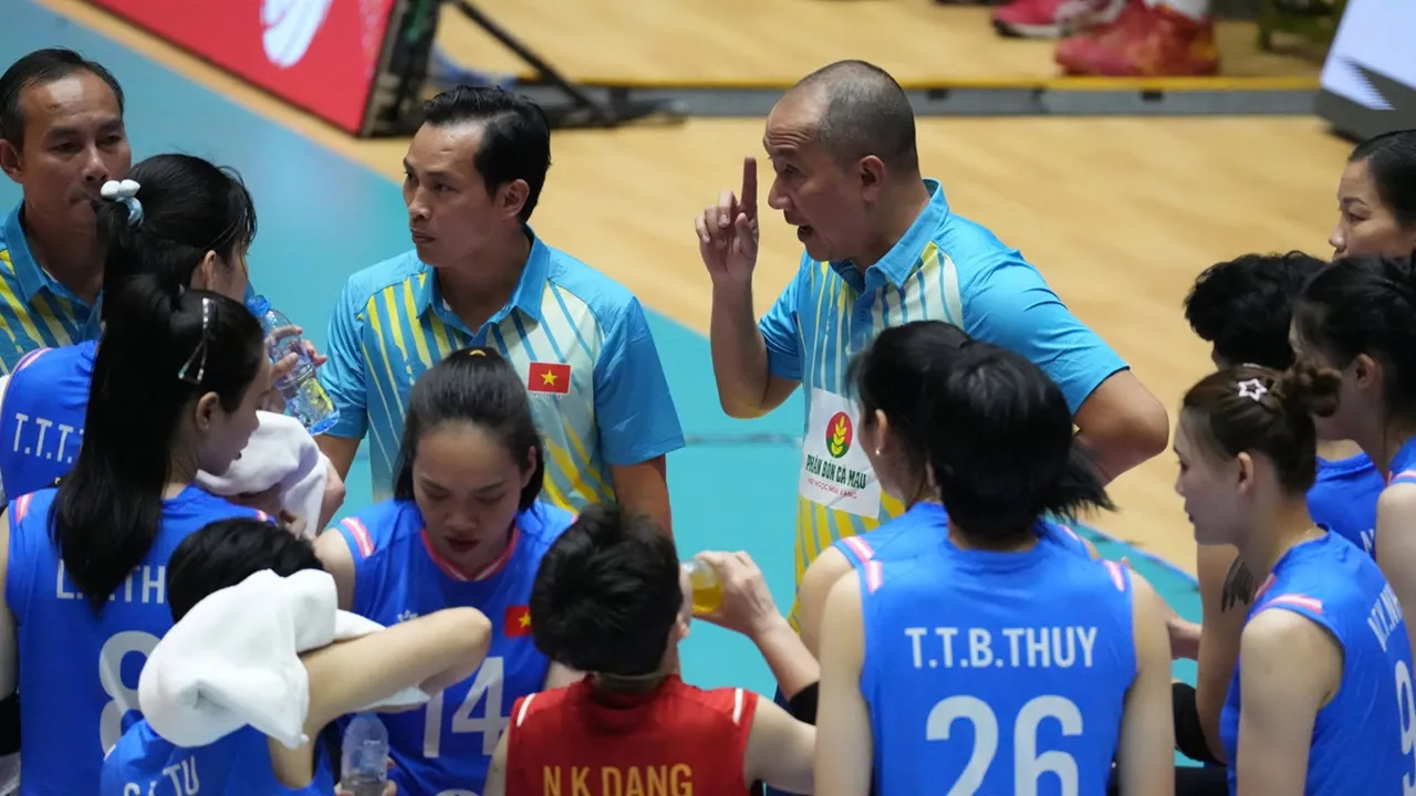 เกิดอะไรขึ้น "เหงียน ตวน เกียต"  ชวดคุม วอลเลย์บอลหญิงเวียดนาม "ซี วี คัพ 2026" ที่ไทย 