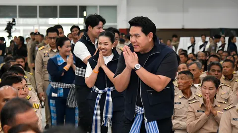 "สุรศักดิ์" ควง "สุขสมรวย" ลุยยโสธร ชูท่องเที่ยวชุมชน-ฟาร์มสเตย์ ยกระดับเศรษฐกิจฐานราก