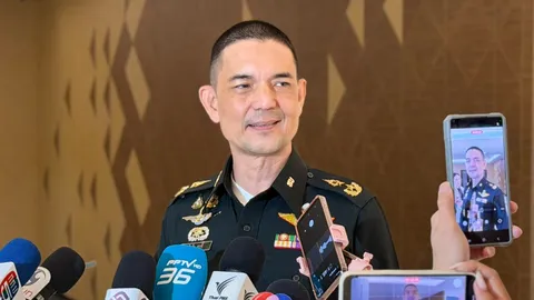 ทบ. โต้ “ทอม แอนดรูว์ส” แนะเสนอข้อมูลเป็นกลาง ย้ำไทยไม่ได้เริ่มสงครามก่อน