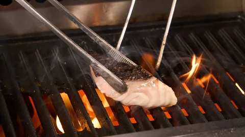 Omakase สู่ Yakizakana ปิ้งย่างเนื้อปลาเฉพาะทาง ทำไมถึงเป็นเทรนด์ไฟน์ไดนิ่งแบบใหม่ที่คนเมืองหลงรัก