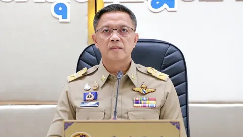 ฟันผิด 6 ข้อหา "ธีรุตม์" เจ้าตัวหลบสื่อพบตำรวจ ปัดเอี่ยวโกงสอบท้องถิ่น จ่อบี้รํ่ารวยมากปกติ