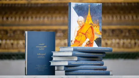 วัดสระเกศฯ เผยภาพแรกหนังสืออนุสรณ์ ครบรอบนักษัตร 12 ปีแห่งมรณกาล "สมเด็จเกี่ยว"