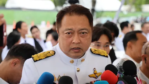 “สุชาติ” เด้งรับนโยบายนายกฯ ห้ามพกปืน รับตัวเองมีหลายกระบอก แต่เป็นของสะสม-เคยเป็นนักกีฬา