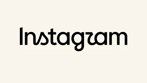 Instagram เปลี่ยนโลโก้ตัวอักษรครั้งแรกในรอบ 10 ปี ชาวเน็ตแซวสนั่นว่าอ่านเป็น Instagzam