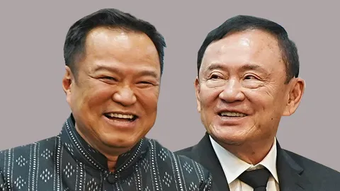 วิเคราะห์การเมือง : ลึกกว่าช็อต “กราบตัก”