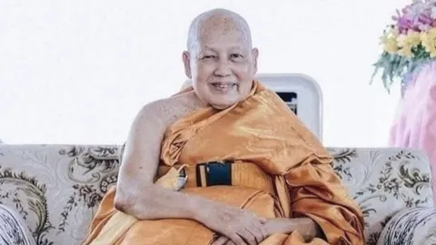 สิ้นพระเกจิดัง "หลวงพ่อจำเนียร" วัดถ้ำเสือกระบี่ ละสังขารที่มาเลเซีย สิริอายุ 90 ปี