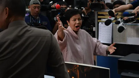 ผกก. สน.พระโขนง ยังไม่แจ้งจับ “ป้าดา-พวก” คดีหมิ่นฯ เจ้าพนักงาน จวกอีกฝ่ายพูดเอามัน