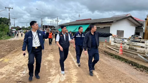 “ภัทรพงศ์” ลงพื้นที่น้ำท่วมน่าน สั่งเร่งซ่อมถนน-สะพาน เฝ้าระวังสนามบิน