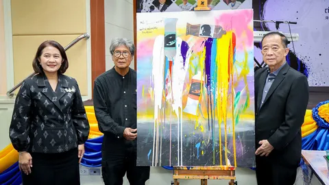 ม.ราม รับมอบภาพจิตรกรรมอันทรงคุณค่า จากศิลปินแห่งชาติ สืบสานศิลปะไทย