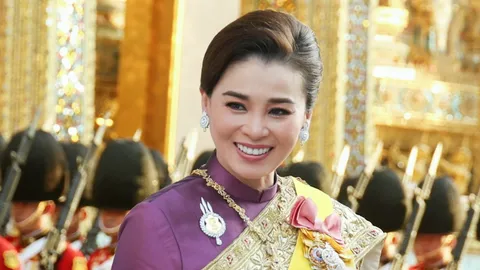 โปรดเกล้าฯ พระราชินี ดำรงตำแหน่งองค์ประธานที่ปรึกษา มูลนิธิสวนสมเด็จพระนางเจ้าสิริกิติ์ฯ