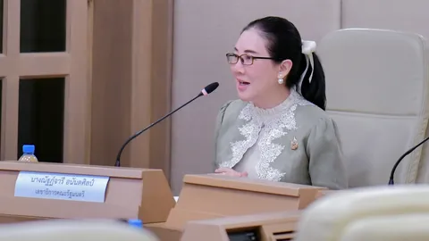 เลขาฯ ครม. เผย ยังไม่เลื่อนประชุม ครม.สัญจร สงขลา แม้เกิดเหตุความไม่สงบชายแดนใต้