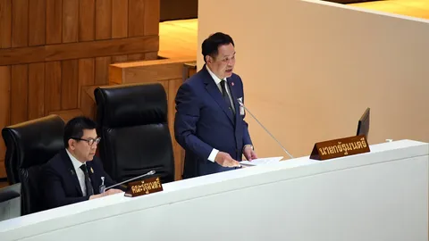 "อนุทิน" อารมณ์ดี ขอบคุณฝ่ายค้านจัดเสวนาคดีฮั้ว สว. 