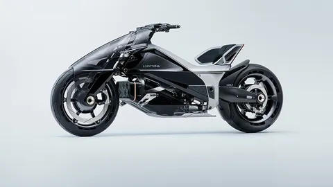 ฉีกทุกภาพจำมอเตอร์ไซค์ Honda EV Outlier Concept มอเตอร์คู่ในล้อคว้า Red Dot 2026