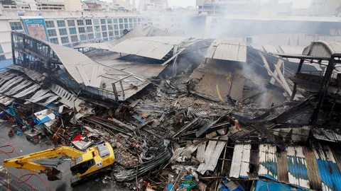 สอบไฟไหม้ คลองถมเซ็นเตอร์ เผาวอด 300 ร้านค้า “อนุทิน-ชัชชาติ” รุดตรวจ