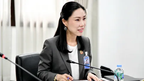 “รวมไทยสร้างชาติ” เพิ่มช่องทางสื่อสาร เปิดตัว LINE OA หนุนสร้างเครือข่าย-ขยายฐานสมาชิกพรรค 