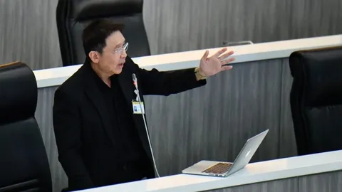 สว.แฉพิรุธ คอนโด-อาคารสูงทั่วกรุงกว่า 100 แห่ง ส่อผิดกฎหมายควบคุมอาคาร จี้ มหาดไทย-กทม. คุมเข้ม 