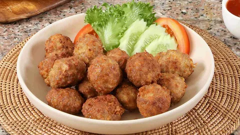 หมูก้อนทอดซอสภูเขาทอง