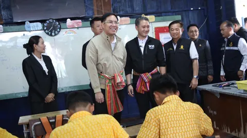 ลุยขอนแก่น เจาะปัญหาโรงเรียนห่างไกล “อัครนันท์” ชี้ตรวจราชการ ต้องไปช่วยลดปัญหา