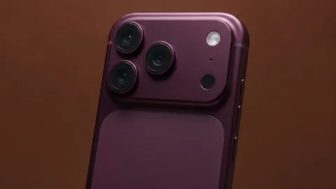 เปิดสเปก iPhone 18 Pro กล้องรูรับแสงปรับได้ แบตอึดขึ้น เครื่องเย็นขึ้น