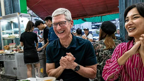 เปิดสัมภาษณ์เอกซ์คลูซีฟ "ทิม คุก" 7 ปีก่อน ส่งไม้ต่อ แอปเปิล จับตา iPhone จอพับ เปิดบทใหม่ 9 ก.ย.