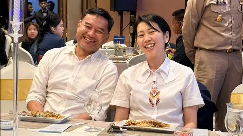 “รัชดา”ลาออกโฆษกรัฐบาลแล้ว ครม.จ่อเคาะ “หมอเอก” นั่งโทรโข่งคนใหม่พรุ่งนี้