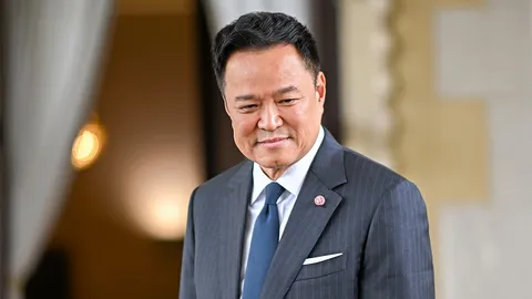 "อนุทิน" ออกทีวีโต้ข้อครหา โหนสถาบันอ้างเบื้องสูง ลั่นรู้ที่สูงที่ต่ำกว่าคนอื่น