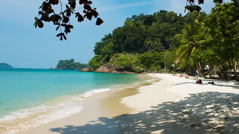 3 เกาะสวรรค์บนดินฝั่งอ่าวไทยใกล้กรุง: เกาะช้าง เกาะหมาก เกาะกูด