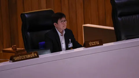 ไม่ถึงเช้า สั่งปิดประชุมวันที่ 3 หลังถกงบประมาณ 70 วาระ 2 จบที่มาตรา 26