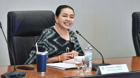 “สุขสมรวย” ขออภัย ดราม่านั่งดูไลฟ์สดคอนเสิร์ต กลางห้องประชุมสภาฯ