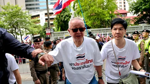 จี้เคารพกฎหมายไทย ม็อบ คปท. บุกสถานทูตยิว 4 ข้อเรียกร้อง ภูเก็ตก็ไม่เอาจัดงานปีใหม่