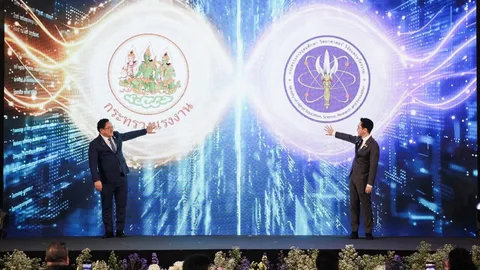 ก.แรงงาน ผนึก อว. ผลิตกำลังคนป้อนอุตสาหกรรมเซมิคอนดักเตอร์ เป้า 5 ปี 10,000 คน