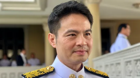 “ภราดร” พร้อมรับศึกซักฟอก เชื่อ ครม.ทุกคนพร้อมแจงทุกข้อกล่าวหา ยันปฏิบัติหน้าที่ตรงไปตรงมา