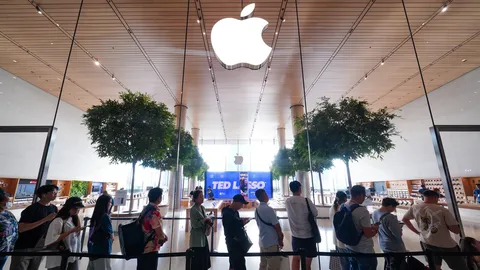 Apple Store ICONSIAM สาขาแรกของประเทศไทย คึกคักรับ iPhone 18 วันแรก