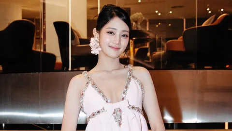 ไอดอลสาวฮอต "มินนี่ ณิชา" เปิดโหมดรุกจีบ ประเดิมนางเอกหนัง ประกบ "ณเดชน์"
