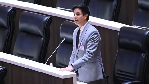 “ไอติม” แจงปรับ “กล้าธรรม” พ้นวิปฝ่ายค้าน ล่าสุดส่งชื่อใหม่ 5 พรรค เดินหน้ายื่นซักฟอก