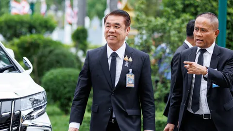 กรมปศุสัตว์ ผนึกกำลังทหาร-ท้องถิ่น เร่งช่วยสัตว์น้ำท่วม อพยพสัตว์แล้วกว่า 3.8 แสนตัว
