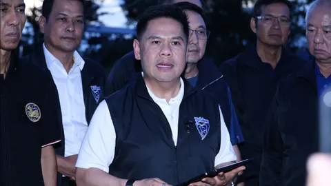 “วราวุธ”ประชุมเตรียมพร้อมรับมือสถานการณ์ลุ่มน้ำท่าจีน ผันน้ำเข้าทุ่งตอนเหนือที่เก็บเกี่ยวแล้ว 
