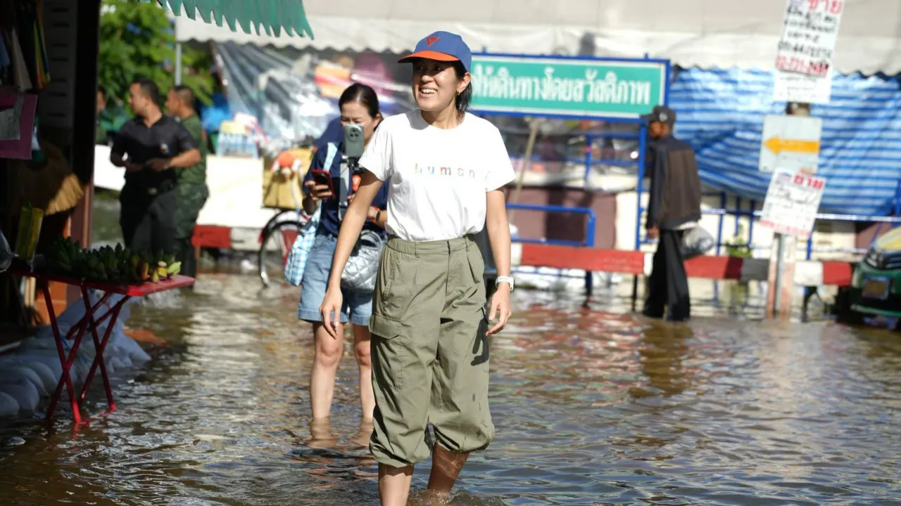 “ช่อ พรรณิการ์” ประกาศฟ้องคนปล่อยข่าวเท็จปมช่วยน้ำท่วม แจงชัดข้าวกล่องทำเอง